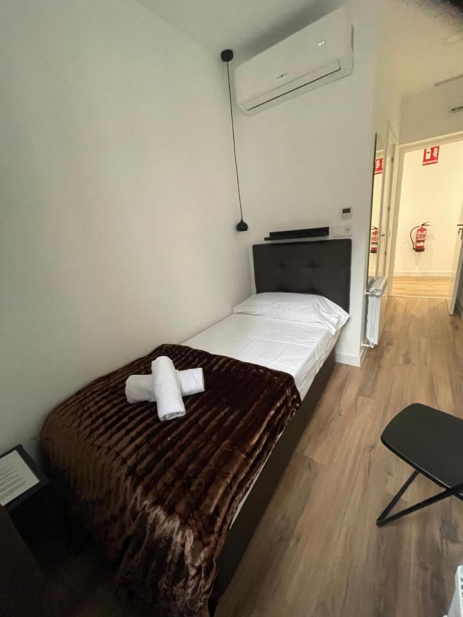 Hostal Arenal Madrid Luaran gambar