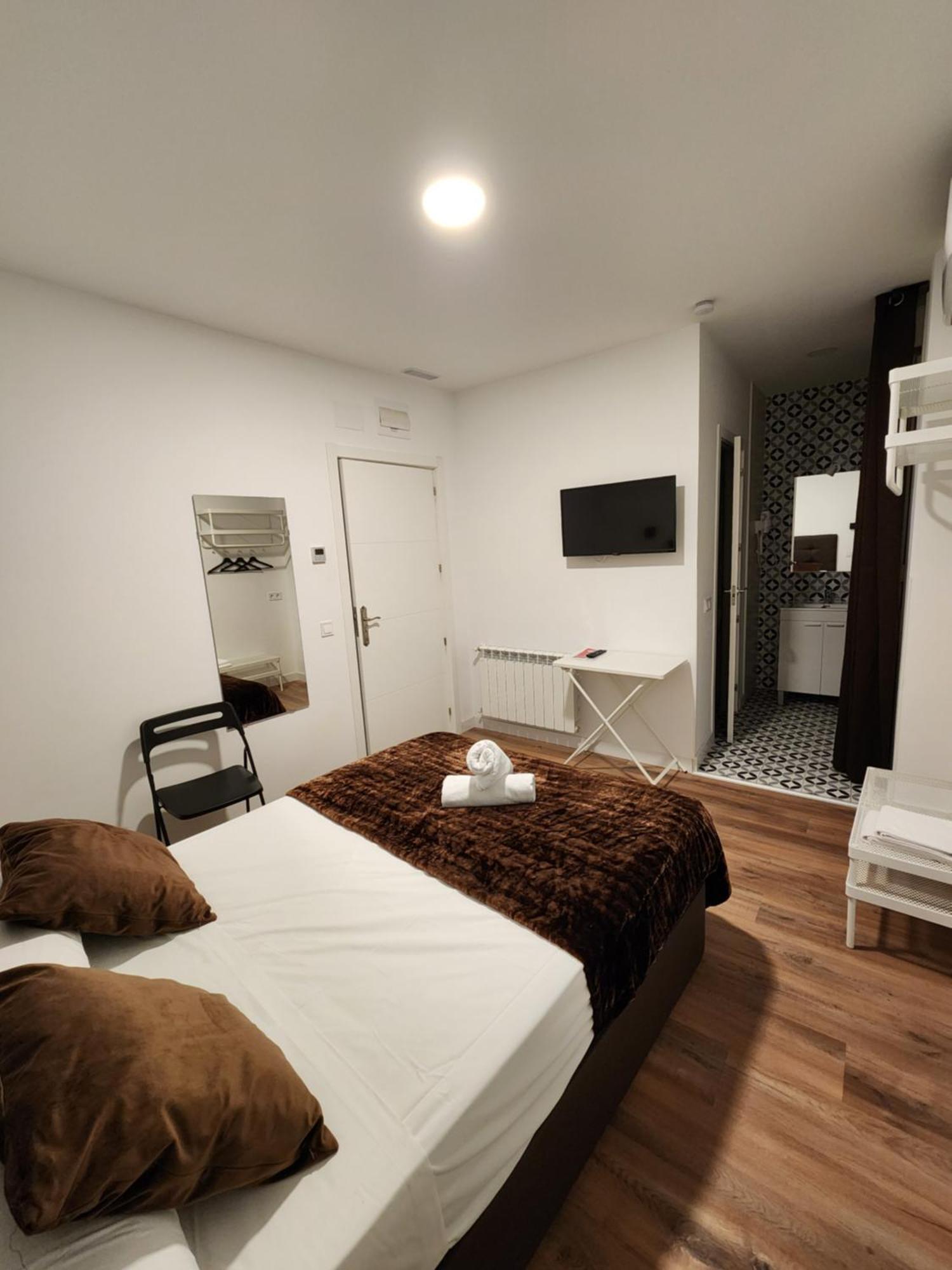 Hostal Arenal Madrid Luaran gambar